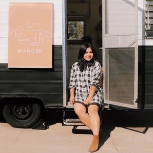 Meet your Posher, Alexis